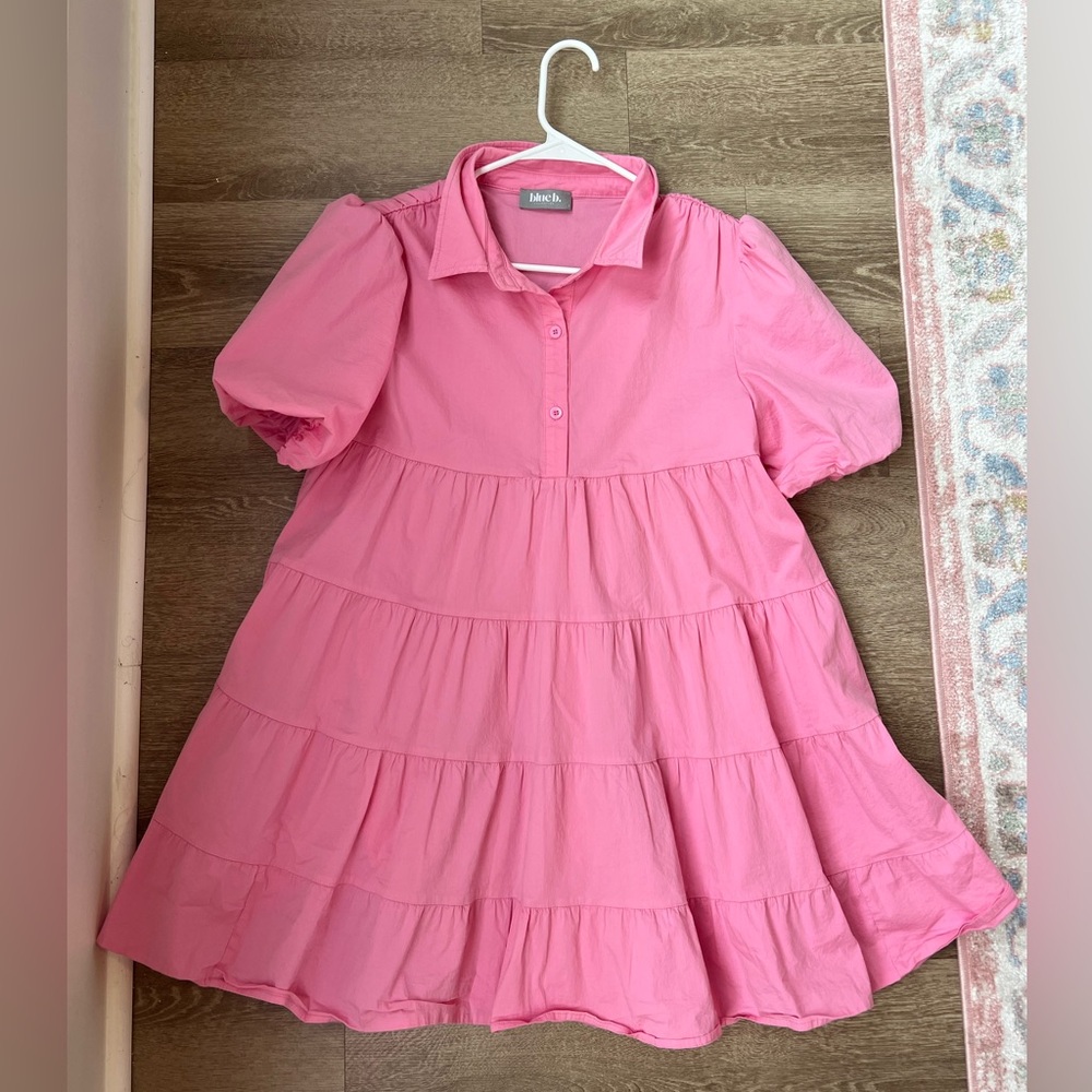 Pink button tiered puff sleeved mini dress
